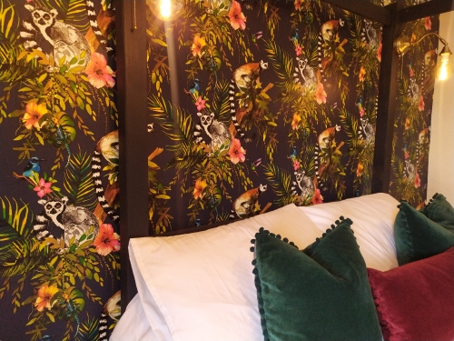 Book the Cotswolds - Chestnuts Bed & Breakfast
