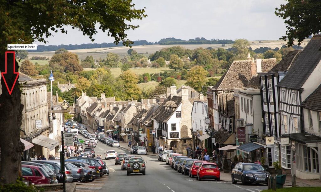 burford-on-the-hill-apartment-classic-ensuite-with-shower-street-view-12
