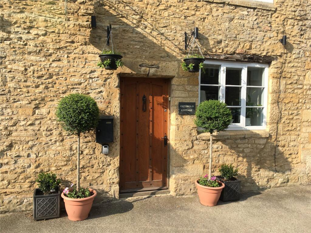 cotswold-cottage-guesthouse-classic-king-room-1-06