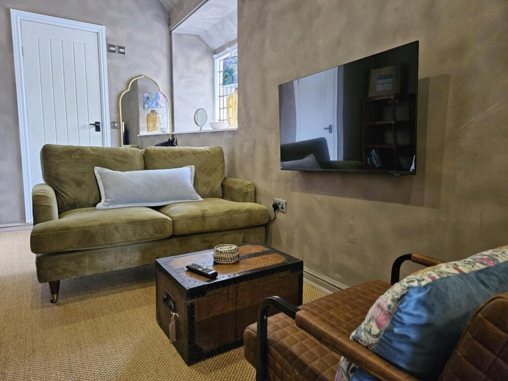 cotswold-cottage-guesthouse-family-suite-10