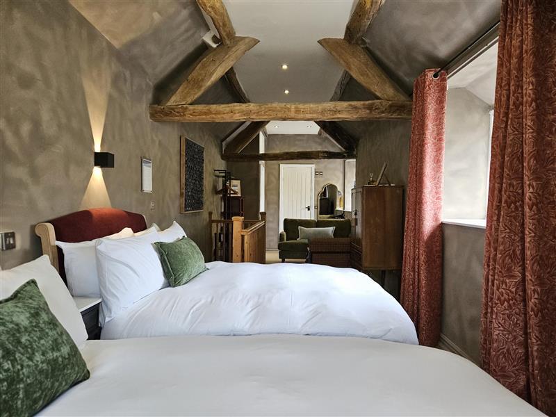 cotswold-cottage-guesthouse-family-suite-18