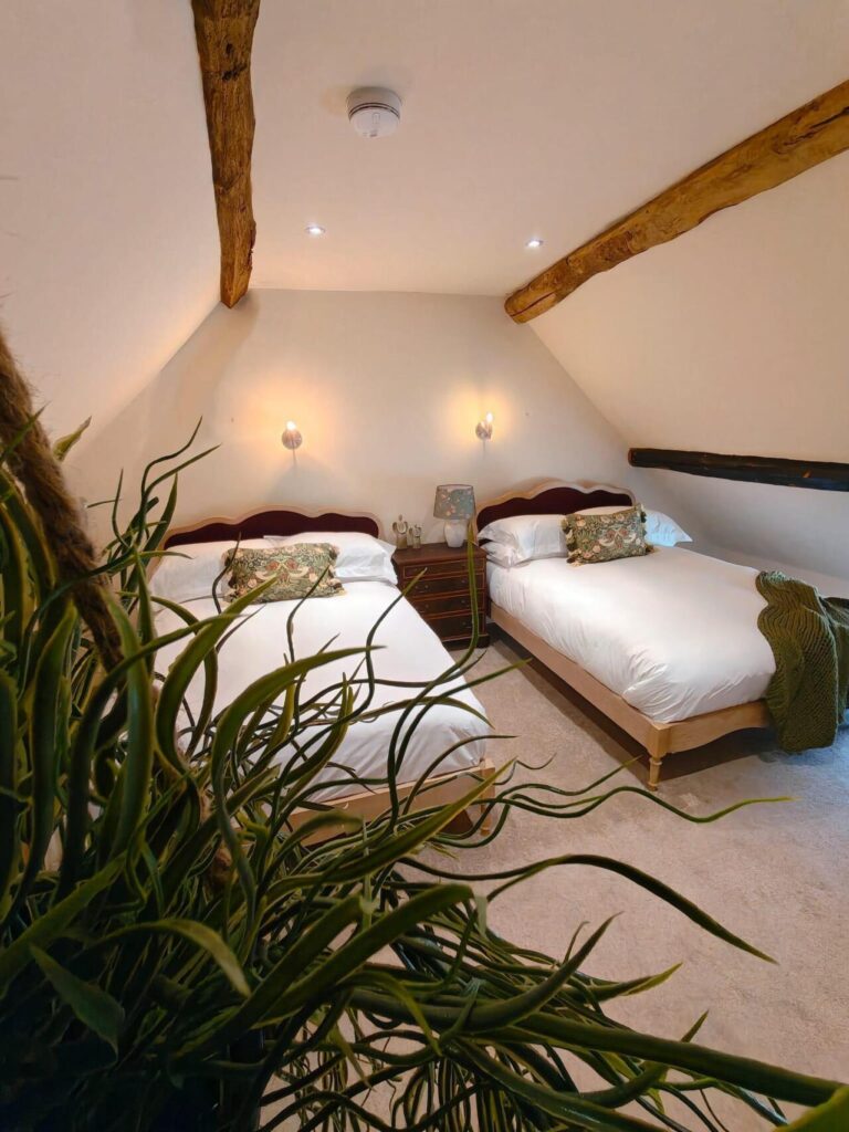cotswold-cottage-guesthouse-property-14