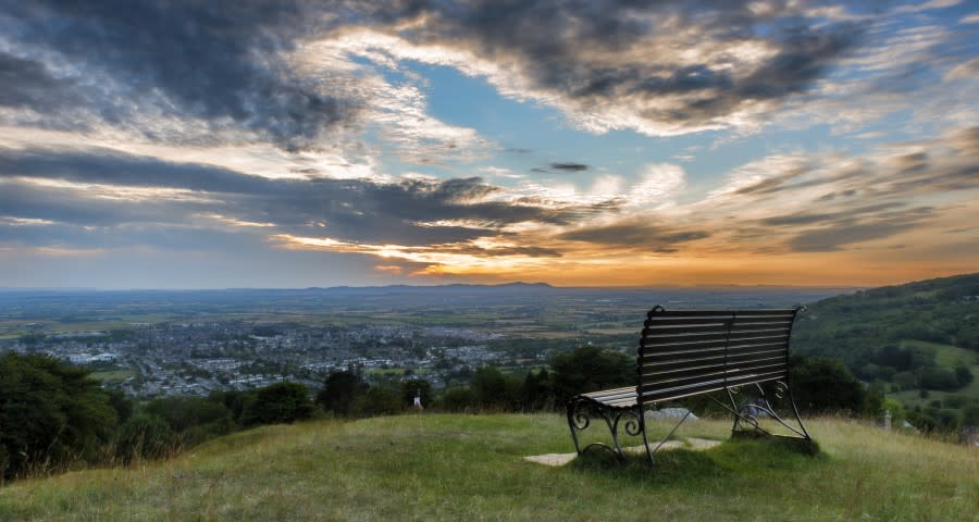 Book the Cotswolds - Wonderful Winchcombe Cleeve Hill
