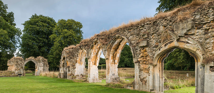 Book the Cotswolds - Wonderful Winchcombe Hailes Abbey